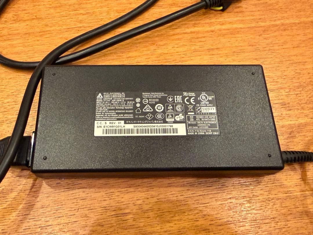 MSI WE63 8SJ Laptop i7 16GB 512GB SSD 1TB HDD Quadro P2000 Full HD Win10 Pro