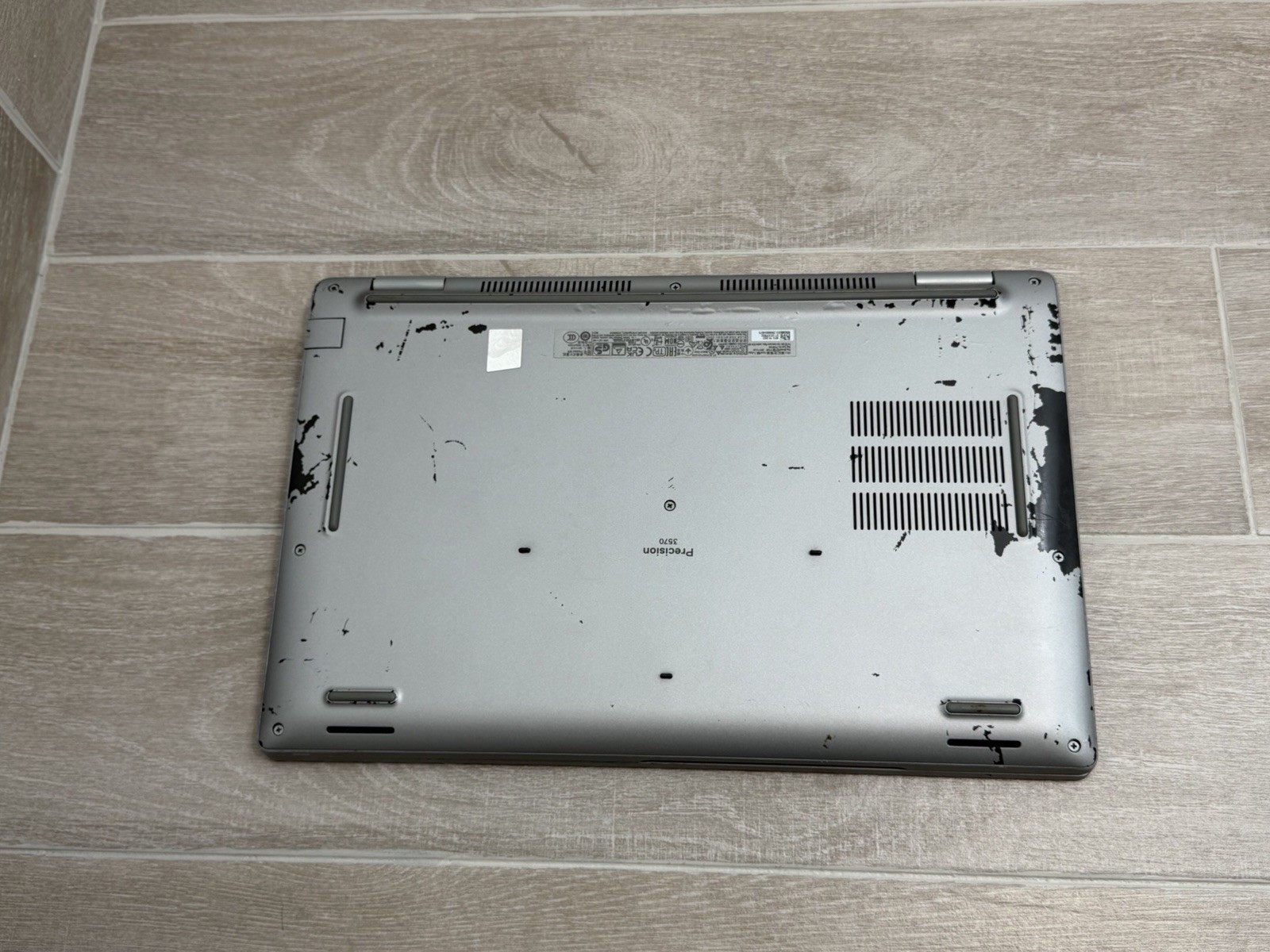 Dell Precision 3570 Core i5-1245U 16GB RAM 256GB NVMe SSD Nvidia T550 Win-11