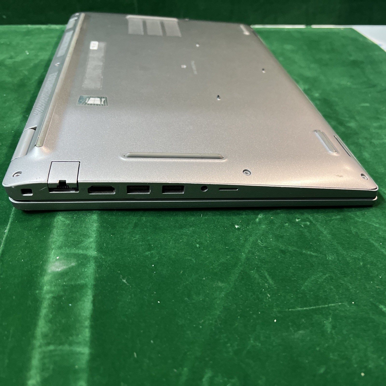 Dell Precision 3560 Workstation: 15.6″ FHD, i5-1135G7, 16GB|512GB W11 Pro