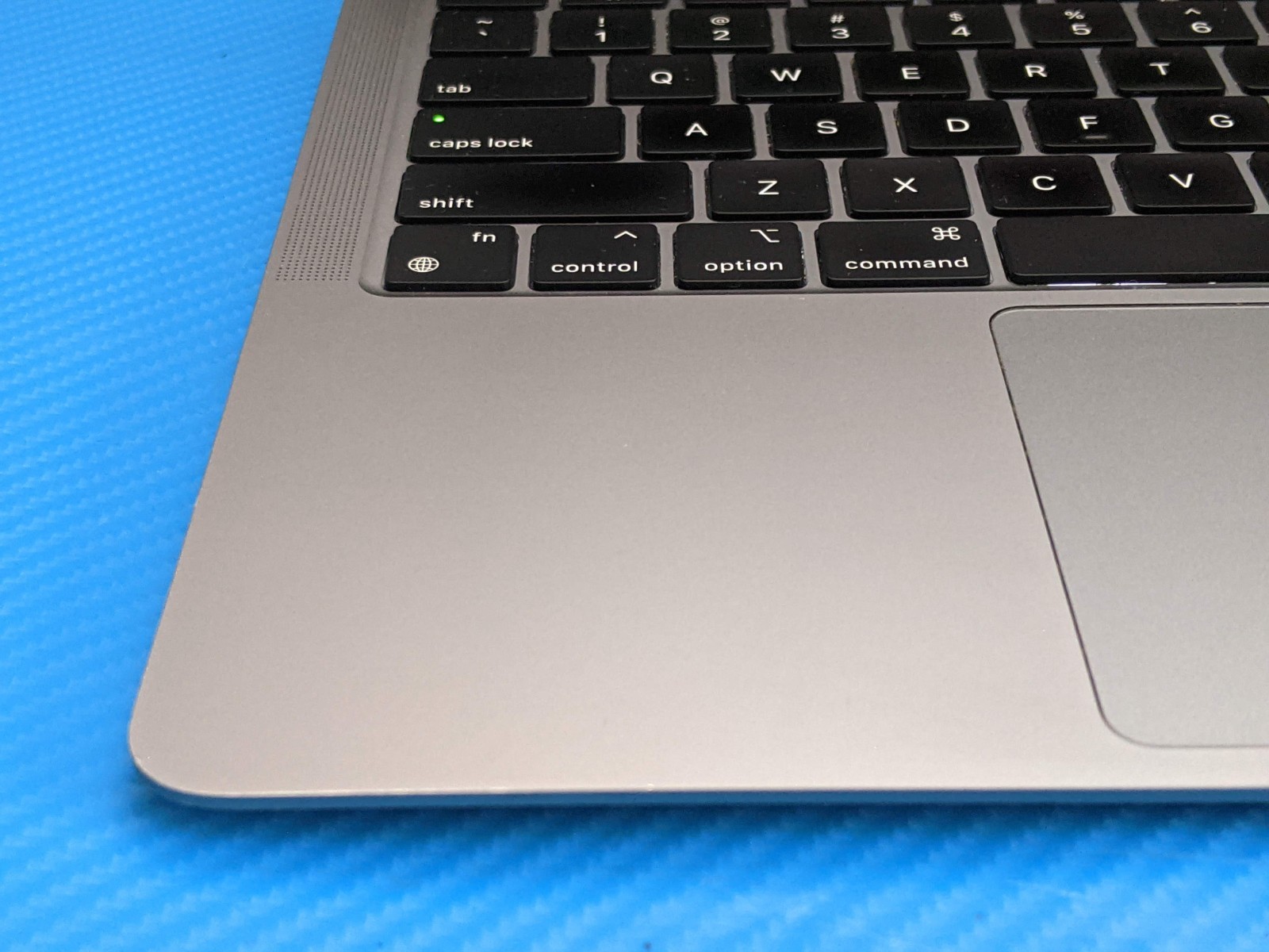 Apple MacBook Air A2337 (2020) 13″ M1 8CPU/8GPU 8GB 512GB Sonoma MGN73LL/A +PA