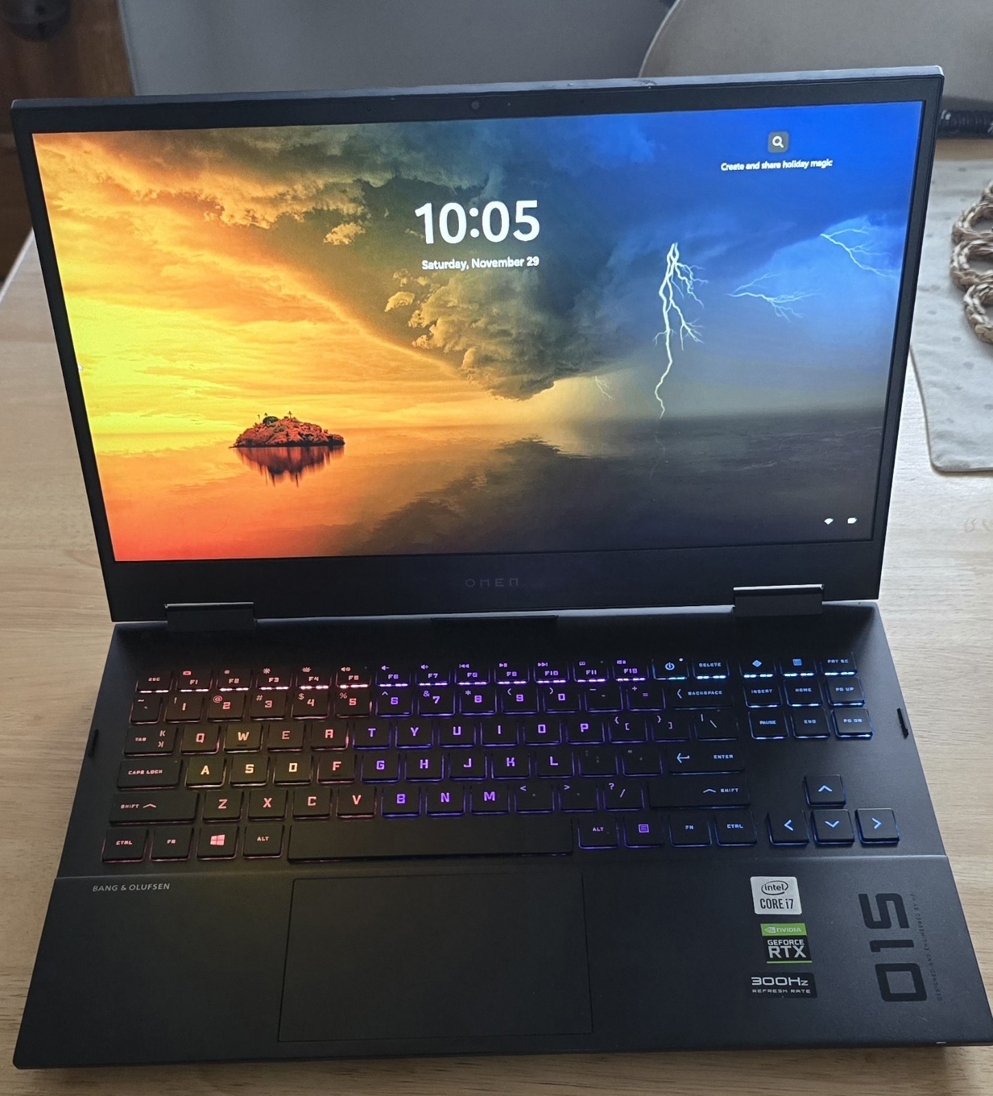 HP OMEN 15.6″ Gaming Laptop PC (Intel i7 32GB RTX 3070 1000GB SSD) 15-ek1013dx