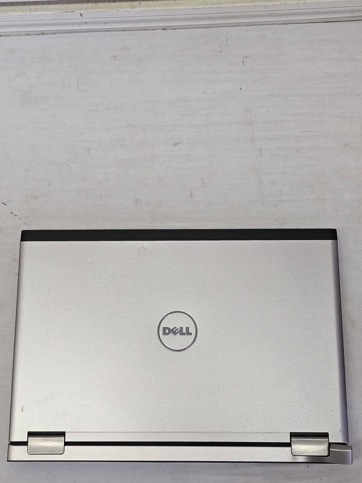 Dell Vostro V13 Laptop – Intel Duo U7300 – 4GB RAM – 320GB HDD – BAD BATT – READ