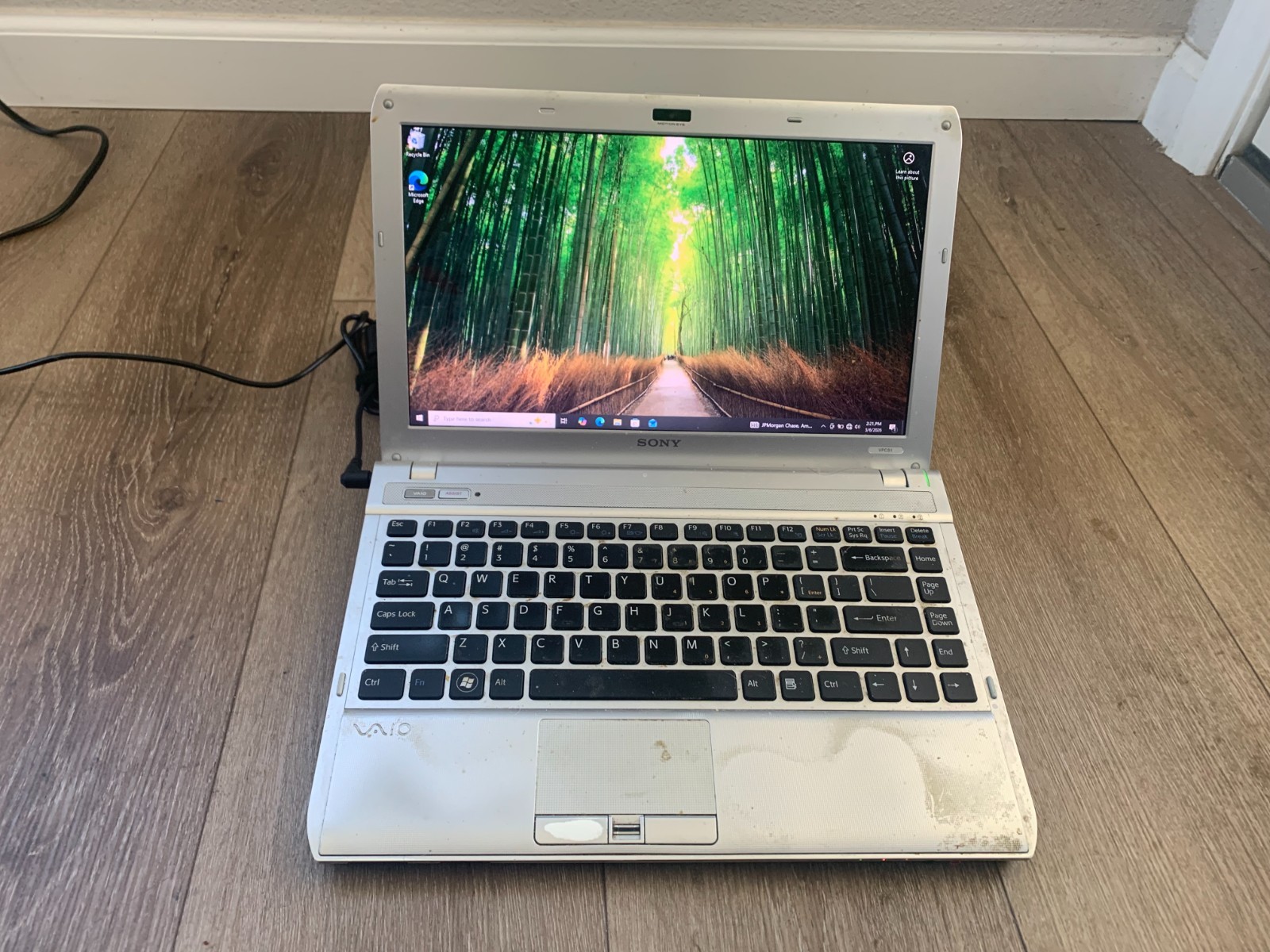 Sony PCG-51111L VPCS1 13.3″ Intel Core i5 M 480 2.67GHz 4GB Ram 500GB HDD Win 10