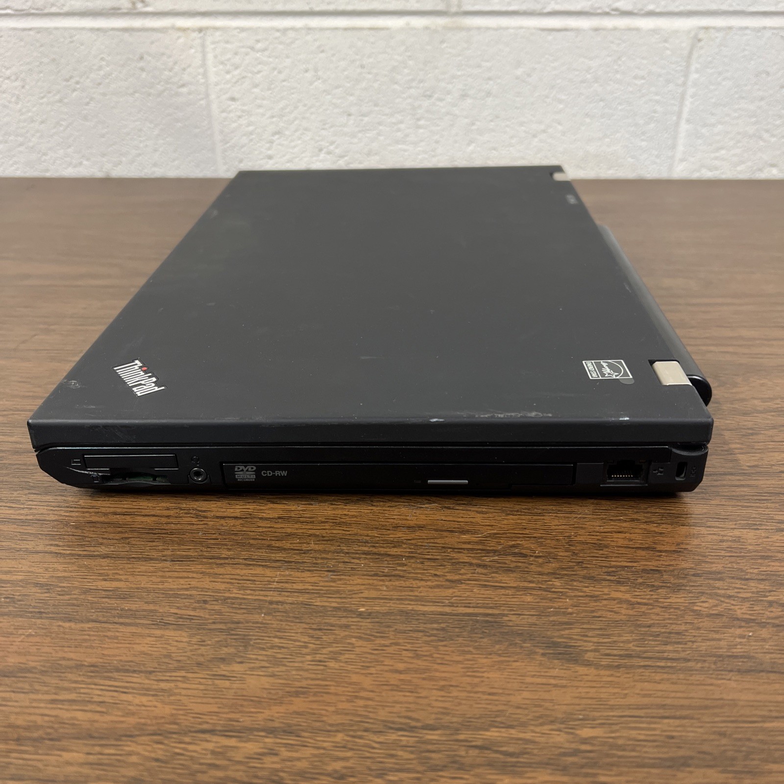Lenovo ThinkPad W510 15.6″ Intel Core i7-720QM 1.60GHz 4GB RAM – NO HDD/OS/BATT
