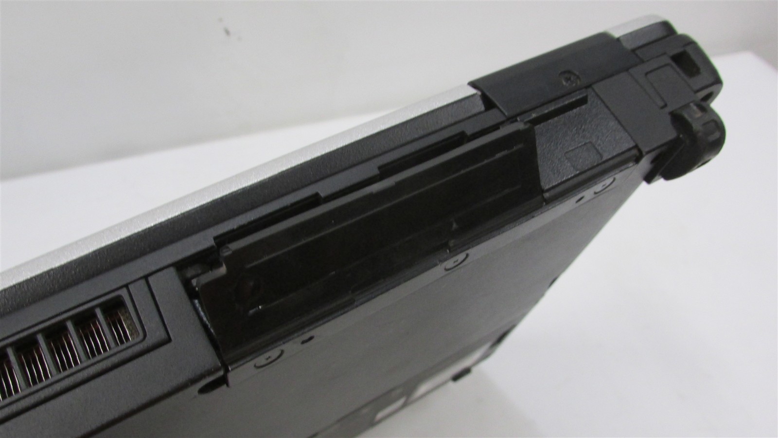 Panasonic Toughbook CF-54 MK3 i5-7300U 2.6GHz 8GB 500GB HDD 14″ W10P BIOS LOCK