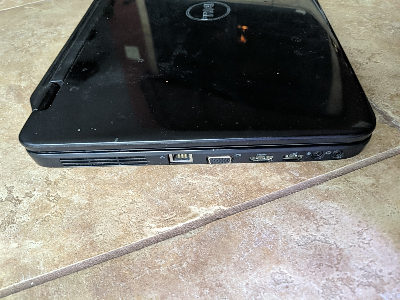 Dell Inspiron 3520 15.6″ 320GB HDD 4 GB RAM 2.4GHz i3-2370M DVD Win10 READ DESCR