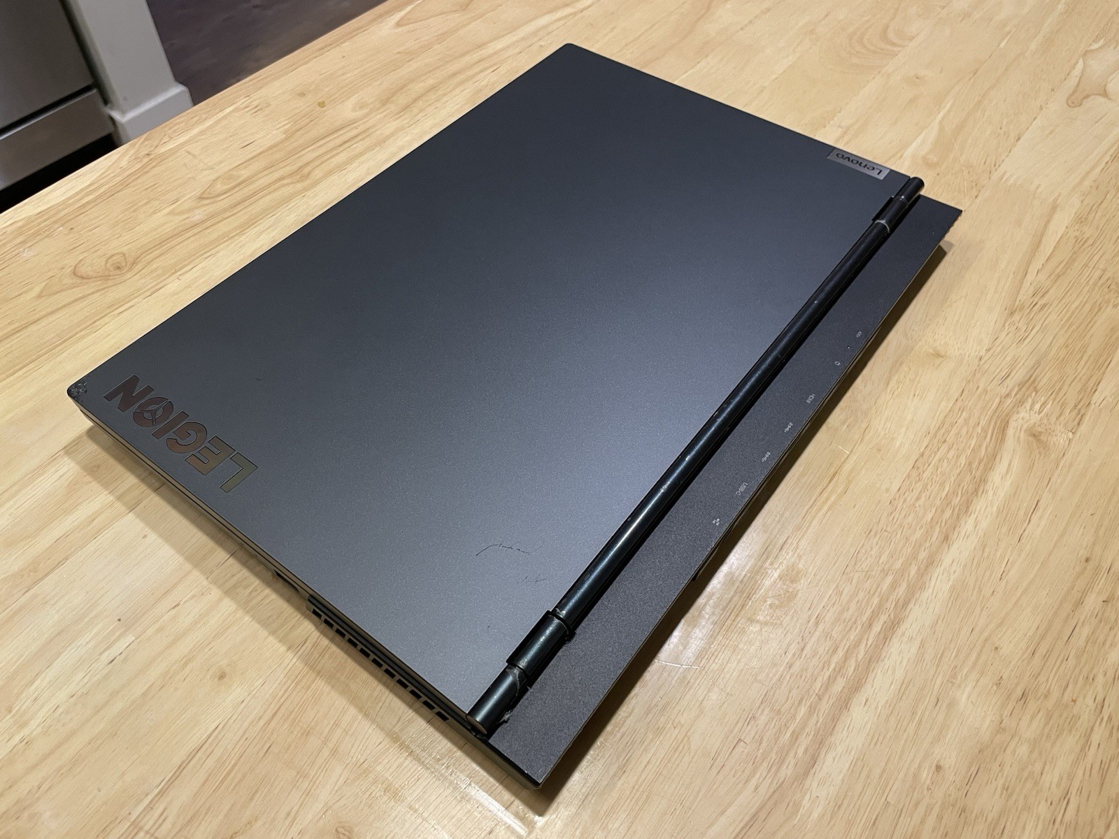 Lenovo Legion 5i Gaming Laptop – i7 / RTX 2060 / 16GB RAM / 1TB SSD / 144Hz