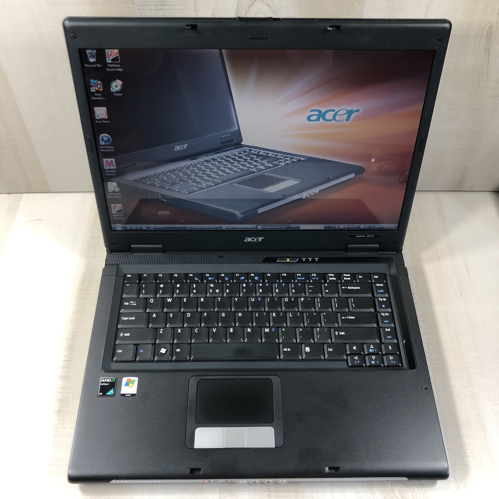 Acer Aspire 5515 15.4″ Laptop (AMD Athlon 2650e 1.6GHz, 3GB/80GB, Windows