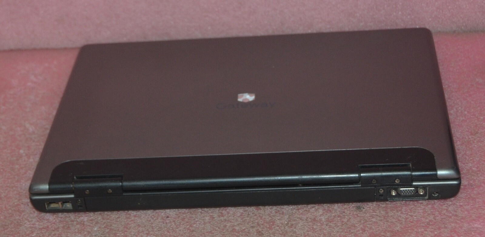 Gateway MX8741 Laptop__Intel T2130 CPU @ 1.86 GHz__1GB RAM__120GB HDD.
