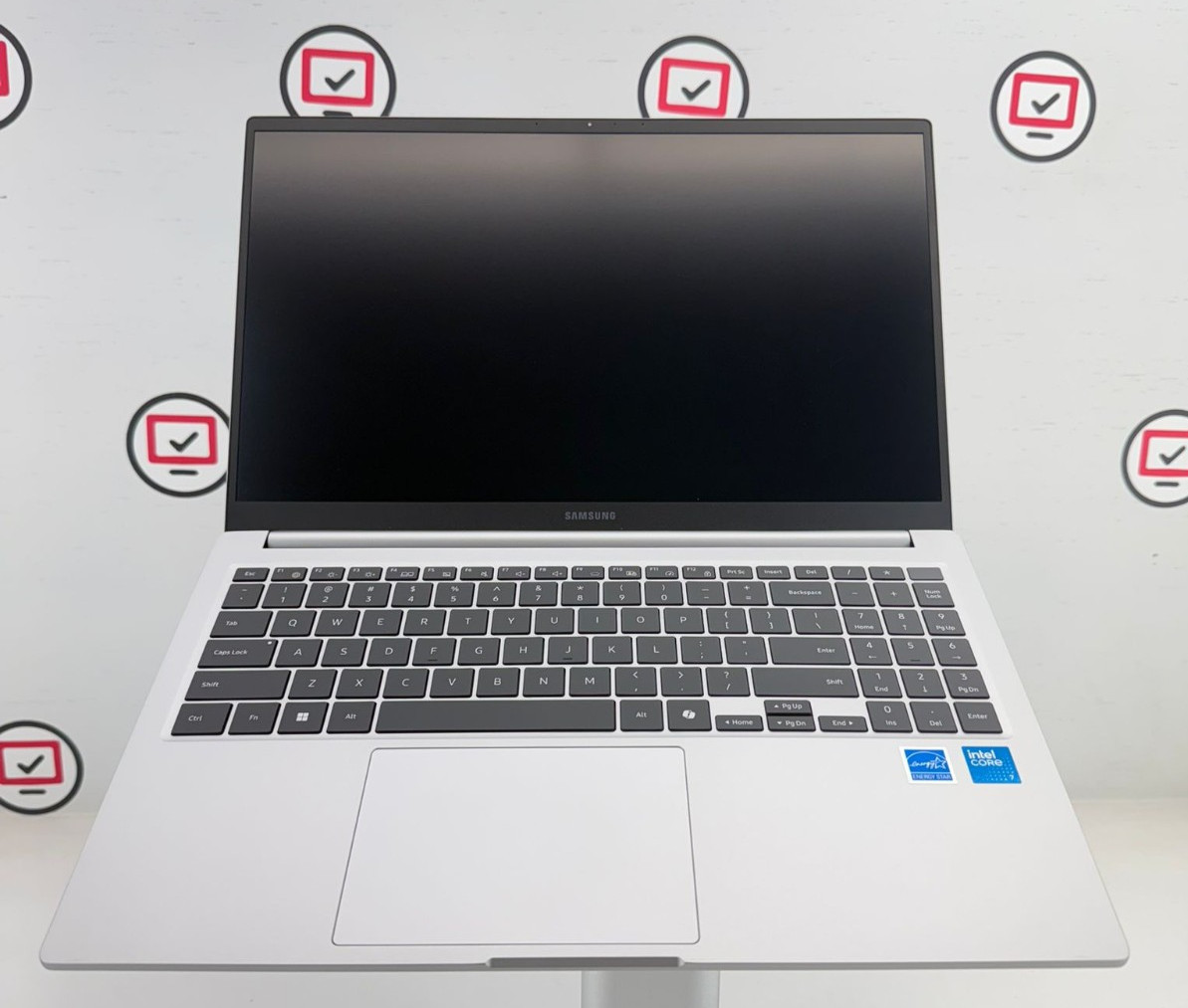 Samsung Galaxy Book4 15.6″ FHD Laptop Intel Core 7 150U, 16GB, 512GB SSD, Win11