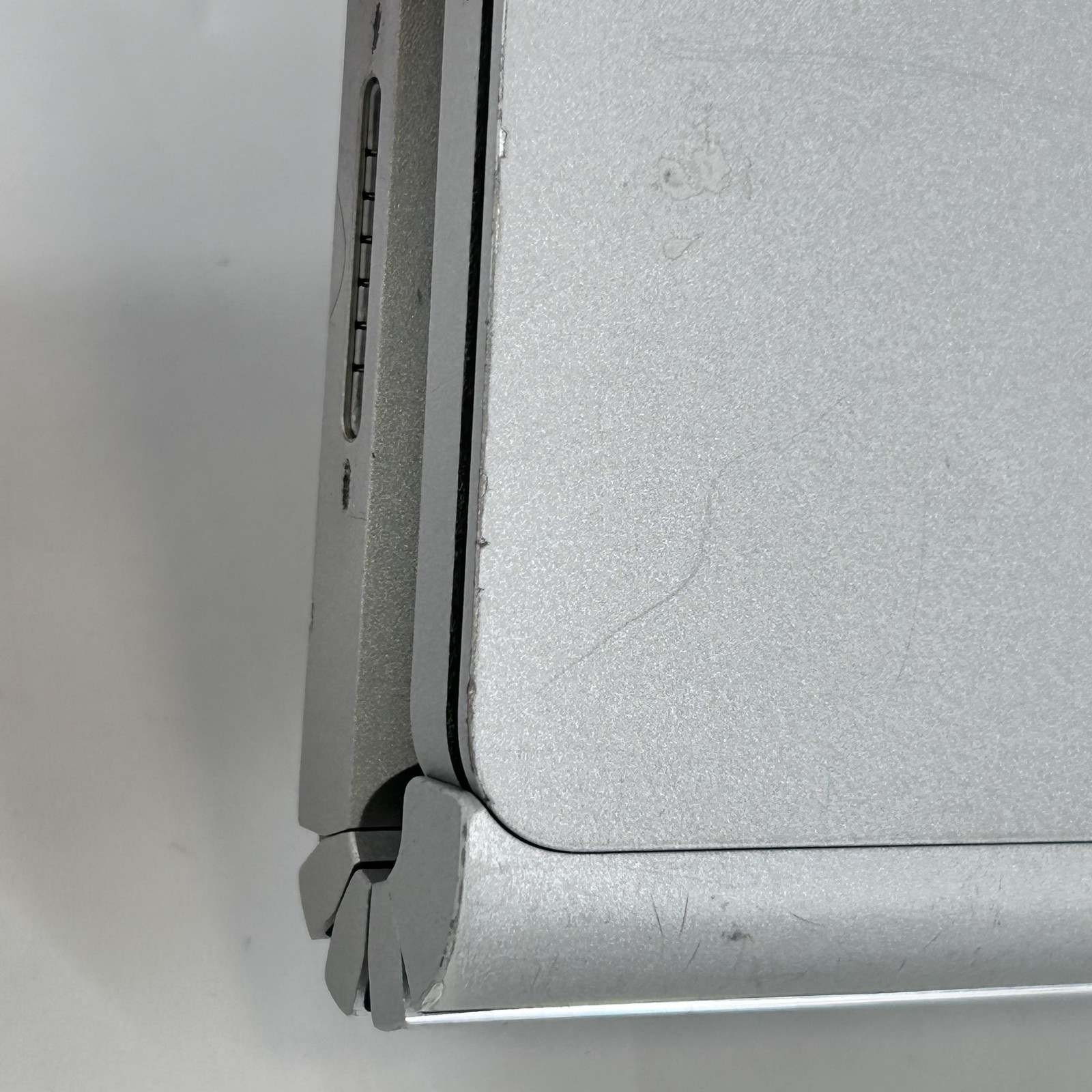 Microsoft Surface Book 2 15 TOUCH i7-8650U 1.90GHz 16GB 512GB SSD -BAD BATTERY