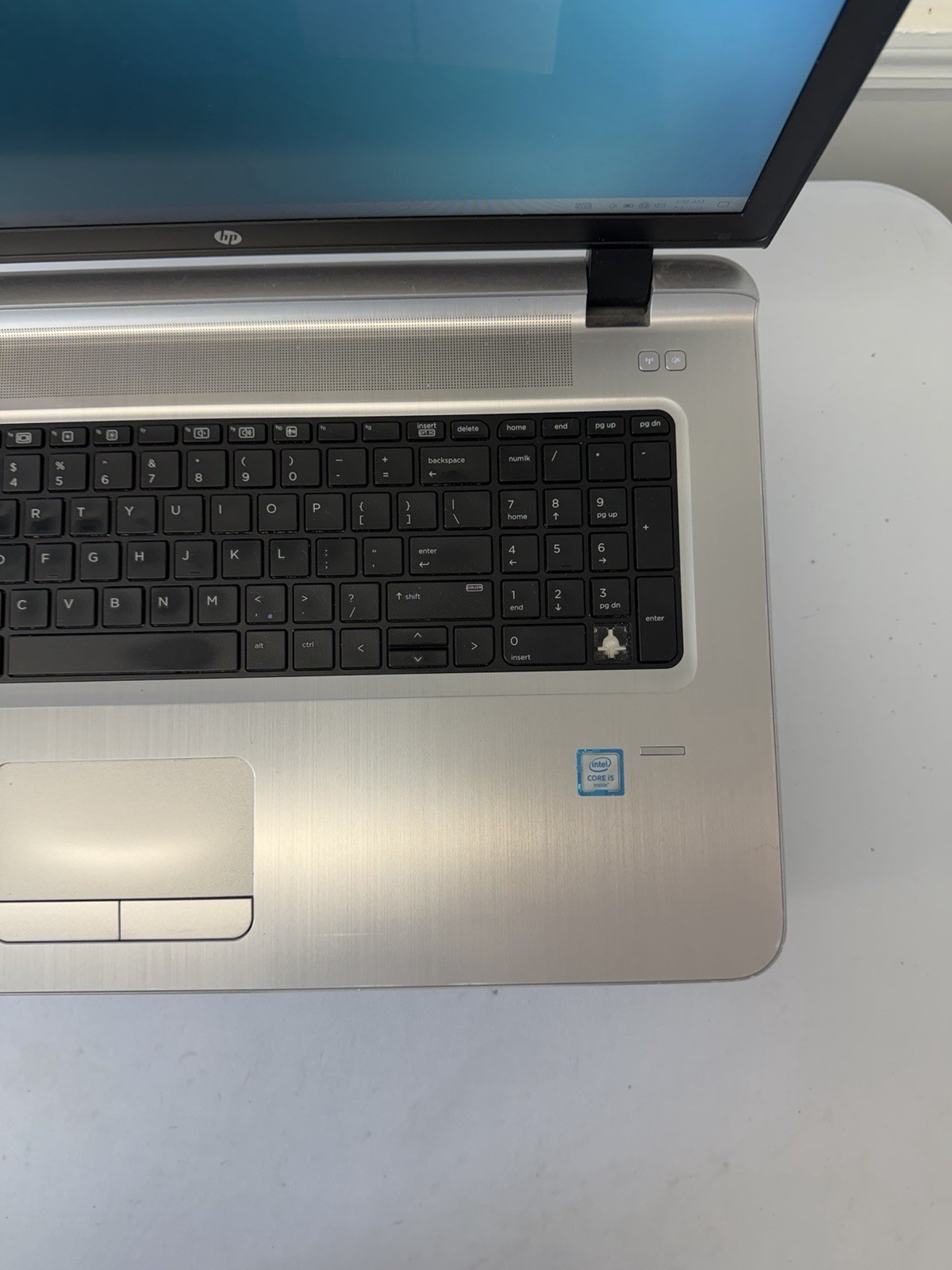HP Probook 470 G3 Laptop – Good Screen – Intel i5-6200U – Read Des