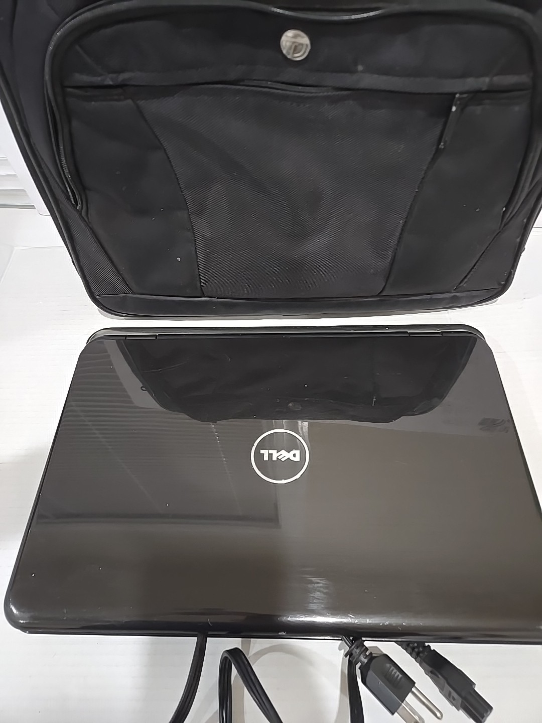 Dell Inspiron N5010 Intel Core i3-380M 2.53GHz 4GB RAM With Cord And Case