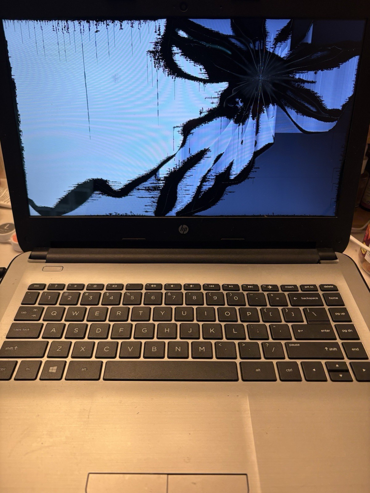 HP 14-an012nr LAPTOP AMD E2-7110 @ 1.80 GHZ RAM-4GB HDD-32GB WINDOWS 10