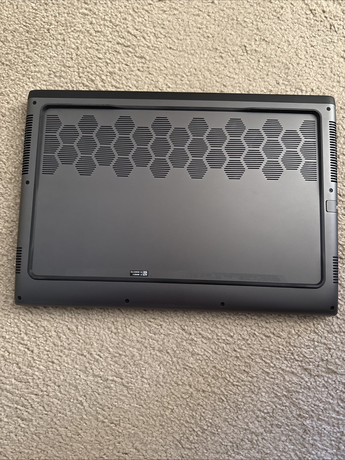 Alienware M16 R2 16″ QHD+ 240Hz Core Ultra 7 155H Laptop USED Ex. Cond. W/Box