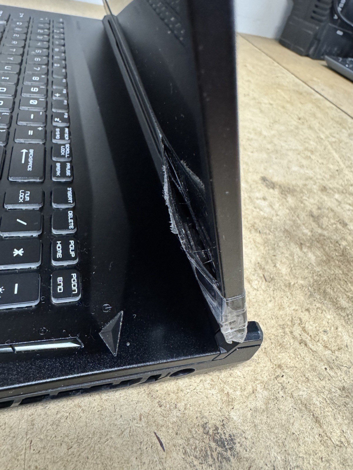MSI GE75 Raider 10SE 17.3″ Gaming Laptop i7-10750H RTX 2060 BAD FOR PARTS REPAIR