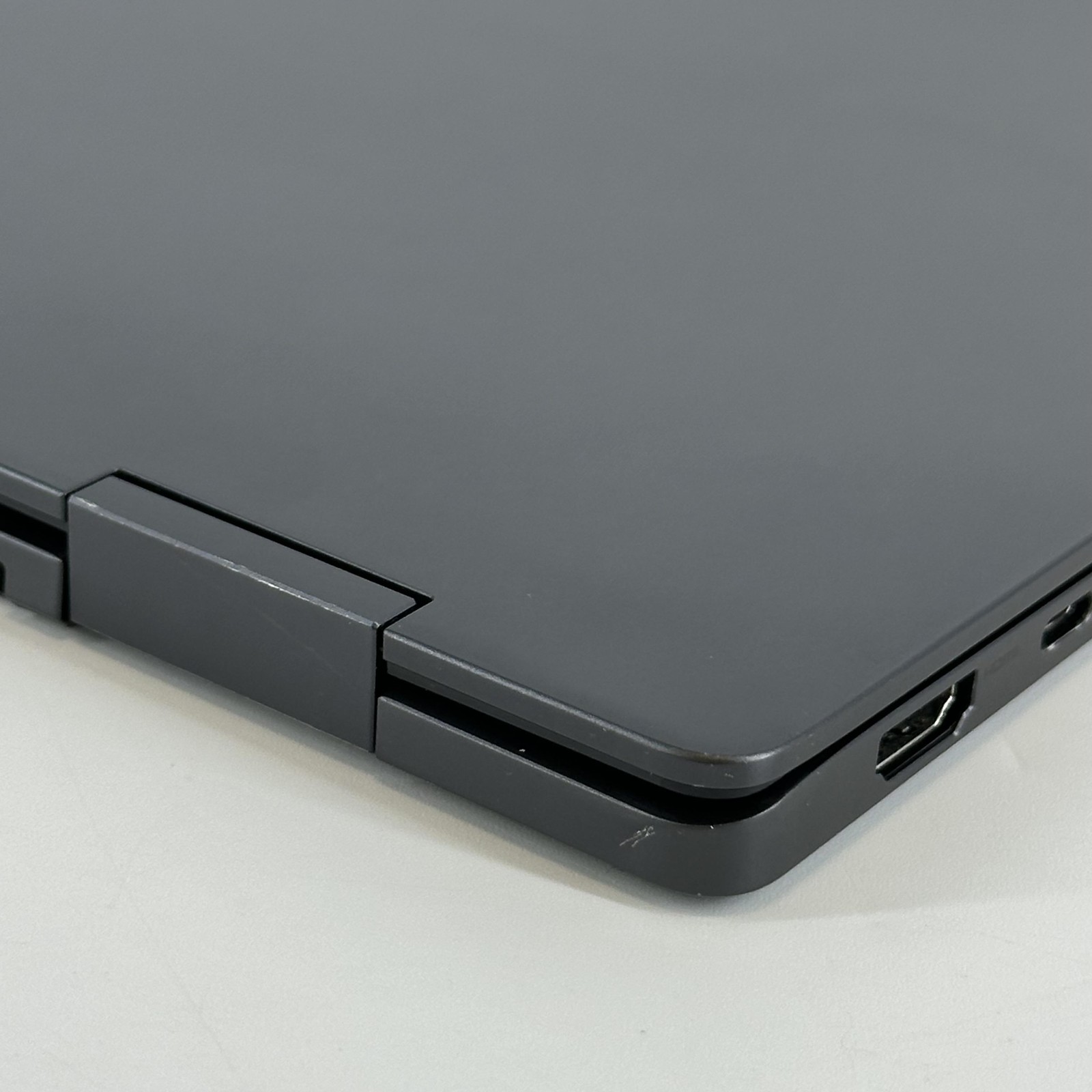 Samsung Galaxy Book2 360 13.3 FHD TOUCH 1.3 GHz i5-1235U 8GB 256GB SSD Very Good
