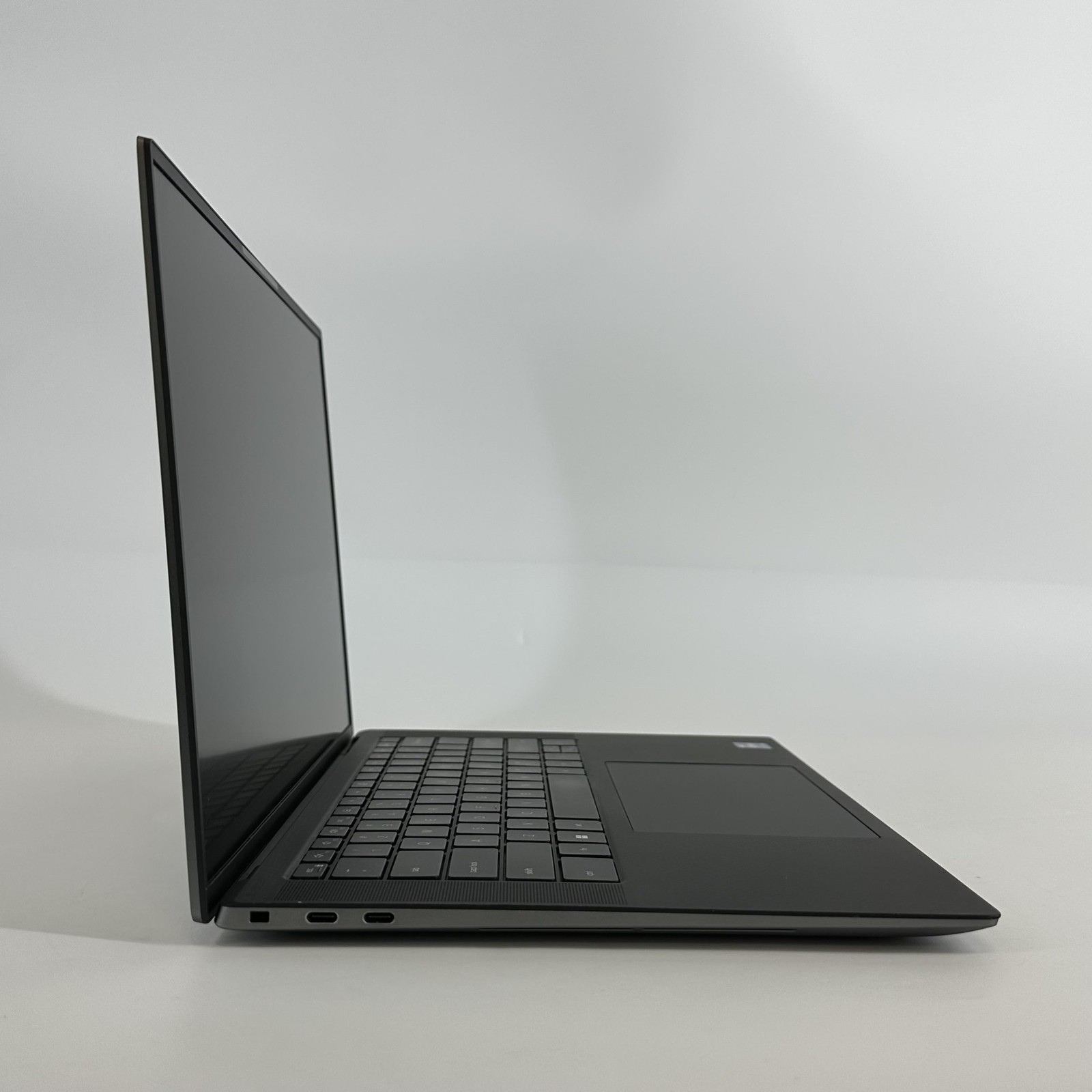 Dell Precision 5570 15.6 FHD+ 2.5 GHz i9-12900H 8GB 512GB SSD NVIDIA RTX A2000