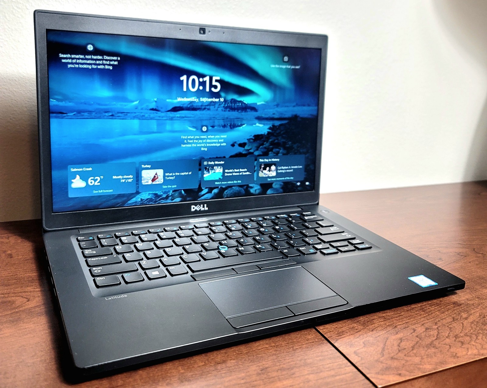 DELL LATITUDE 7480 i5 14″ Windows 11 Pro i5 16GB RAM 256GB PCIe LTE/4G Charger
