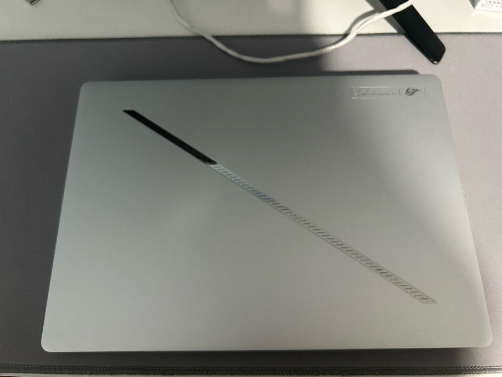 ASUS ROG Zephyrus G14 2025 14″ OLED 3K 120Hz Ryzen 9 32GB 1TB SSD RTX 5070 Ti