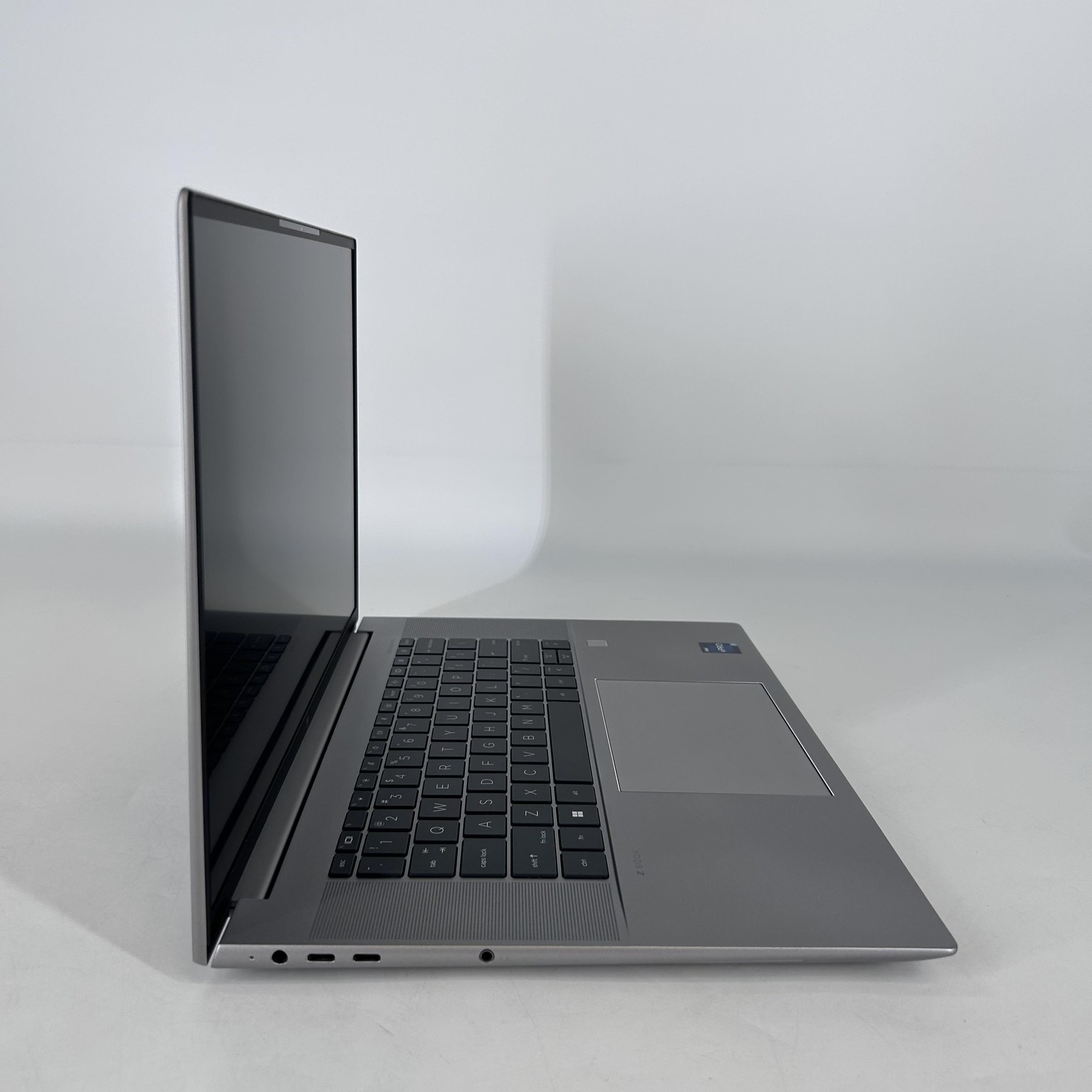 HP ZBook Studio 16 G10 UHD+ 2.5GHz i7-13800H 64GB 1TB SSD RTX 4000 Ada Excellent