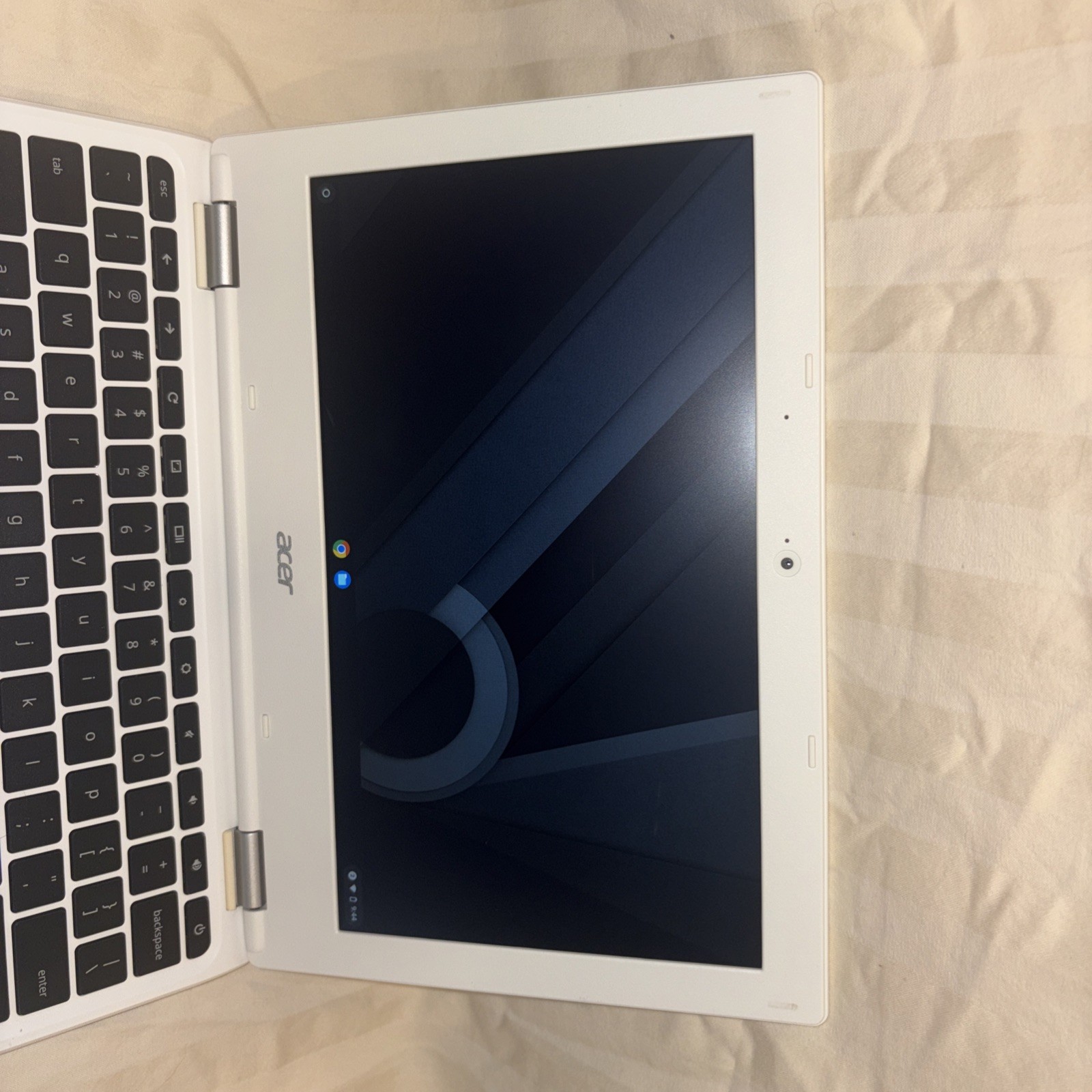 Acer Chromebook R11 N15Q8 11.6″ Touchscreen 2-in-1 Laptop – White