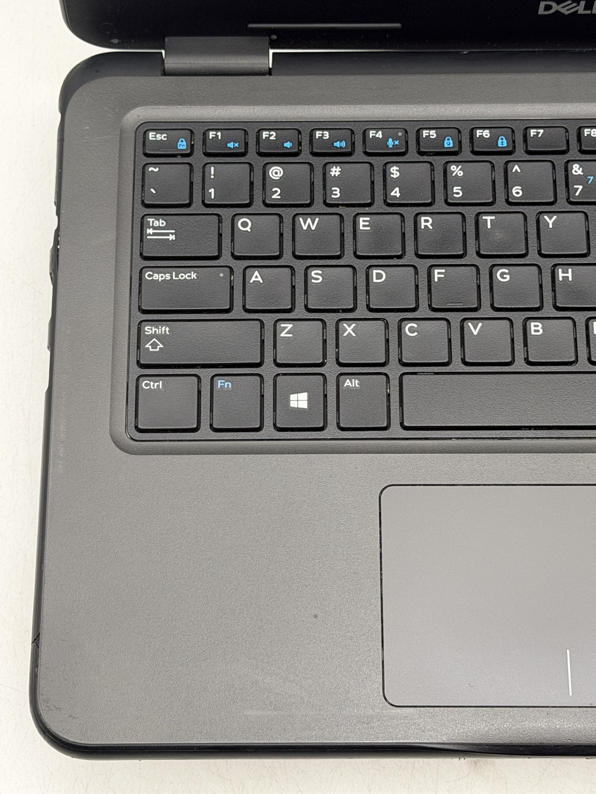 Dell Latitude 3310 13.3in i5-8265U 8GB 128GB NO OS *READ*