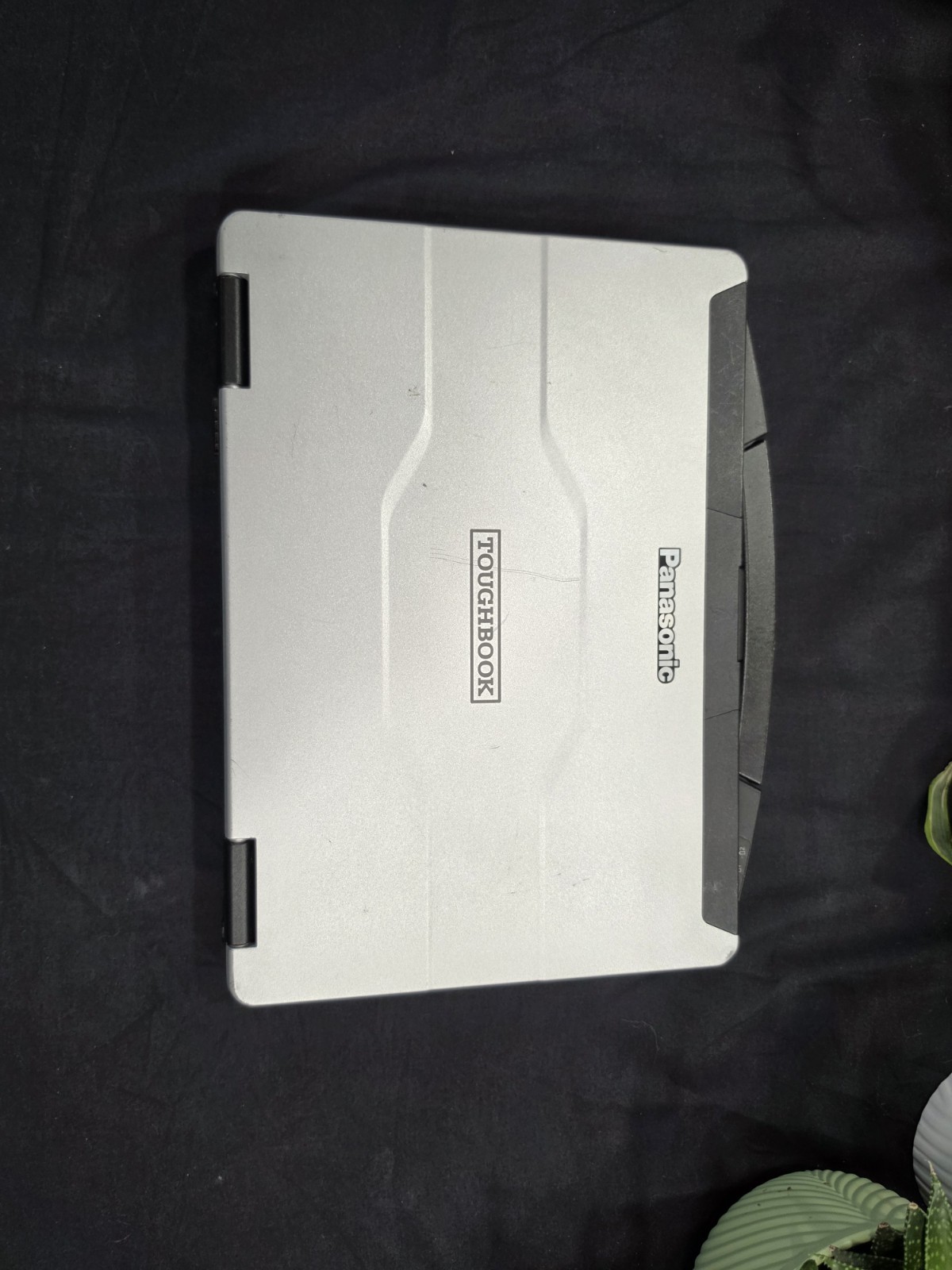 ​Panasonic Toughbook FZ-55 i7-8665U 32GB 1TB AMD 4GB GPU 4G LTE Win11