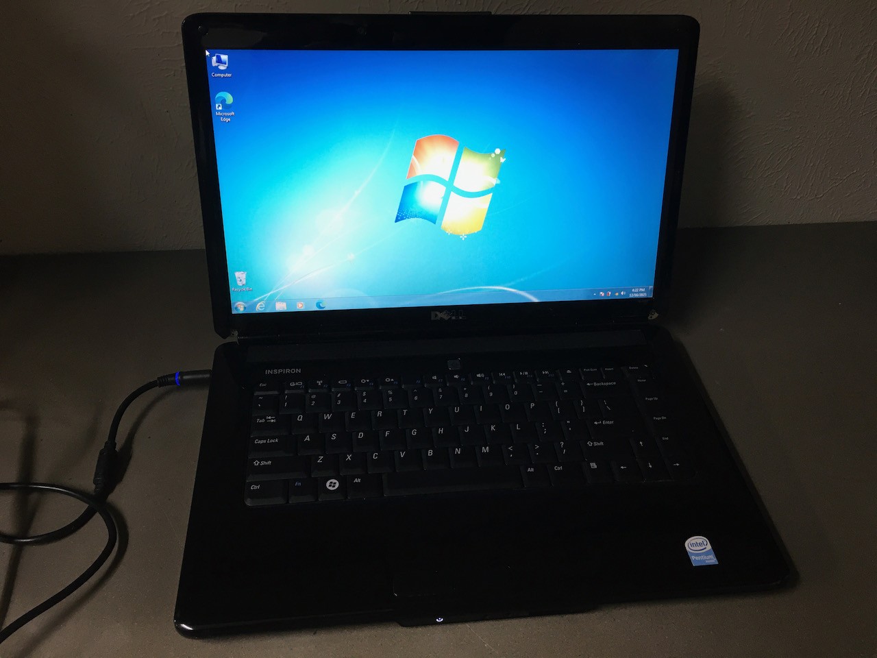 Dell Inspiron 1545 Pentium Dual-Core T4200 2GB 250GB Windows 7 Pro Optical DVD
