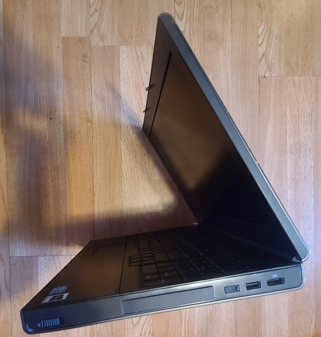 Dell Precision/M4600/15.6″LCD/CPU Quadi7-xtreme/1TB SSD/32GB RAM/2GB V.Card/B.T.