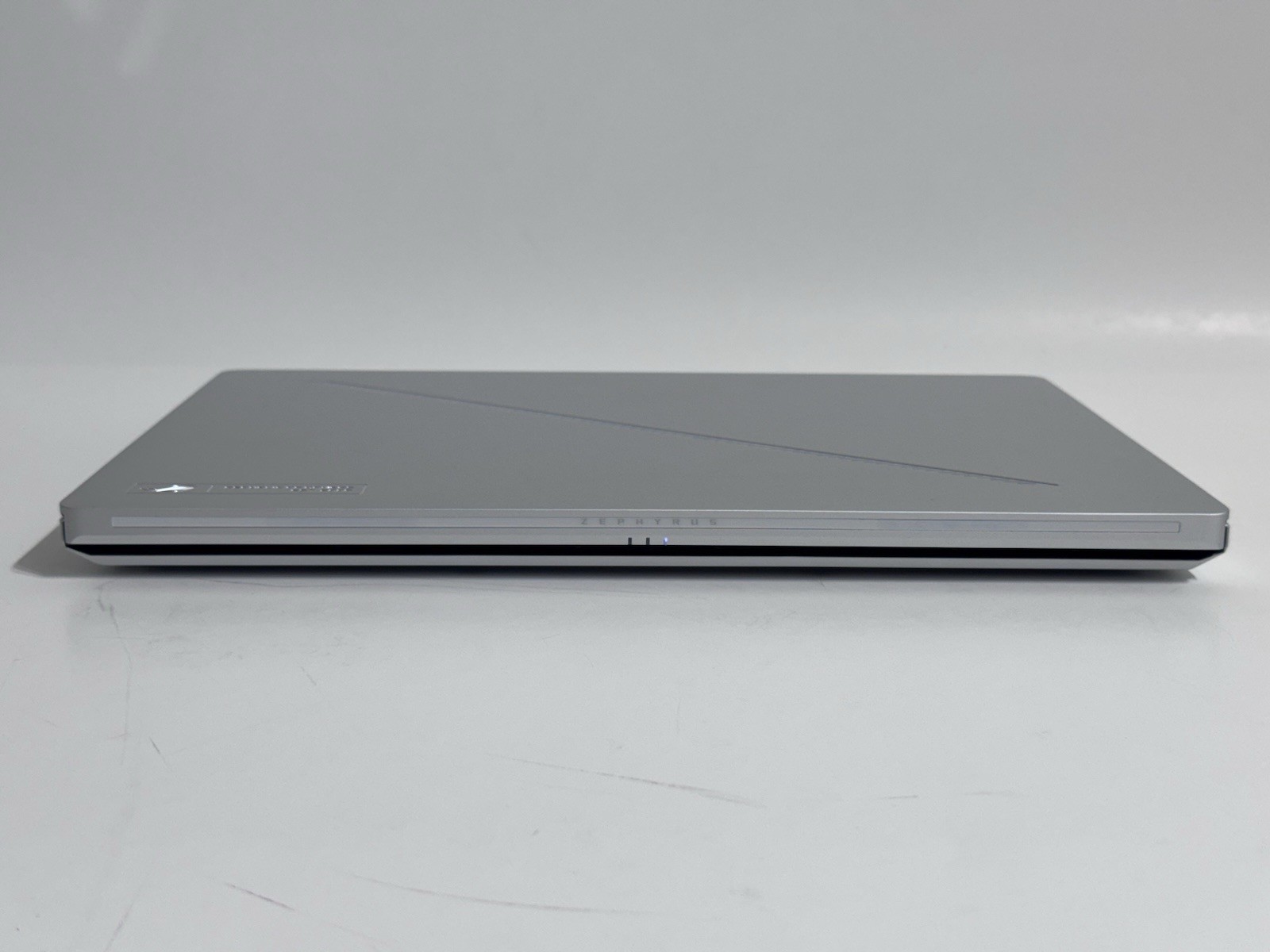 Asus ROG Zephyrus G14 GA403 14 QHD+ OLED Ryzen AI 9 HX 370 32GB 1TB RTX 5070 Ti
