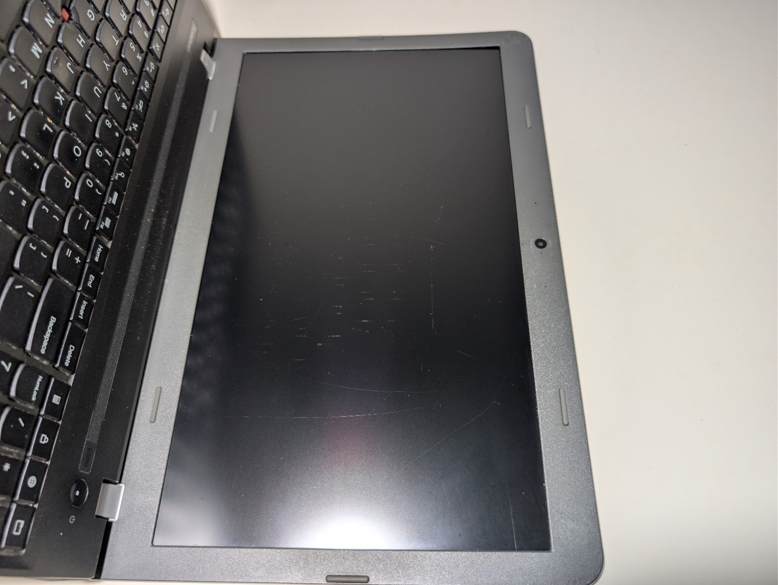 LENOVO THINKPAD E560 | i7-6500U 16GB RAM 256GB SSD | FHD AMD Radeon R7 DVD