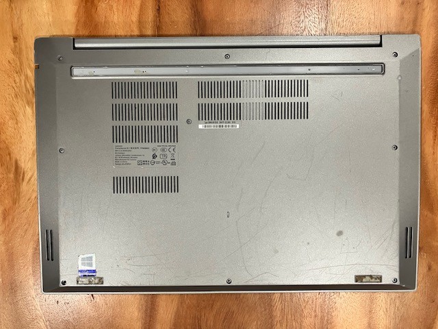 Lenovo ThinkPad E590 15.6″ i7-8565U 8GB RAM 256GB SSD Windows 11 Pro