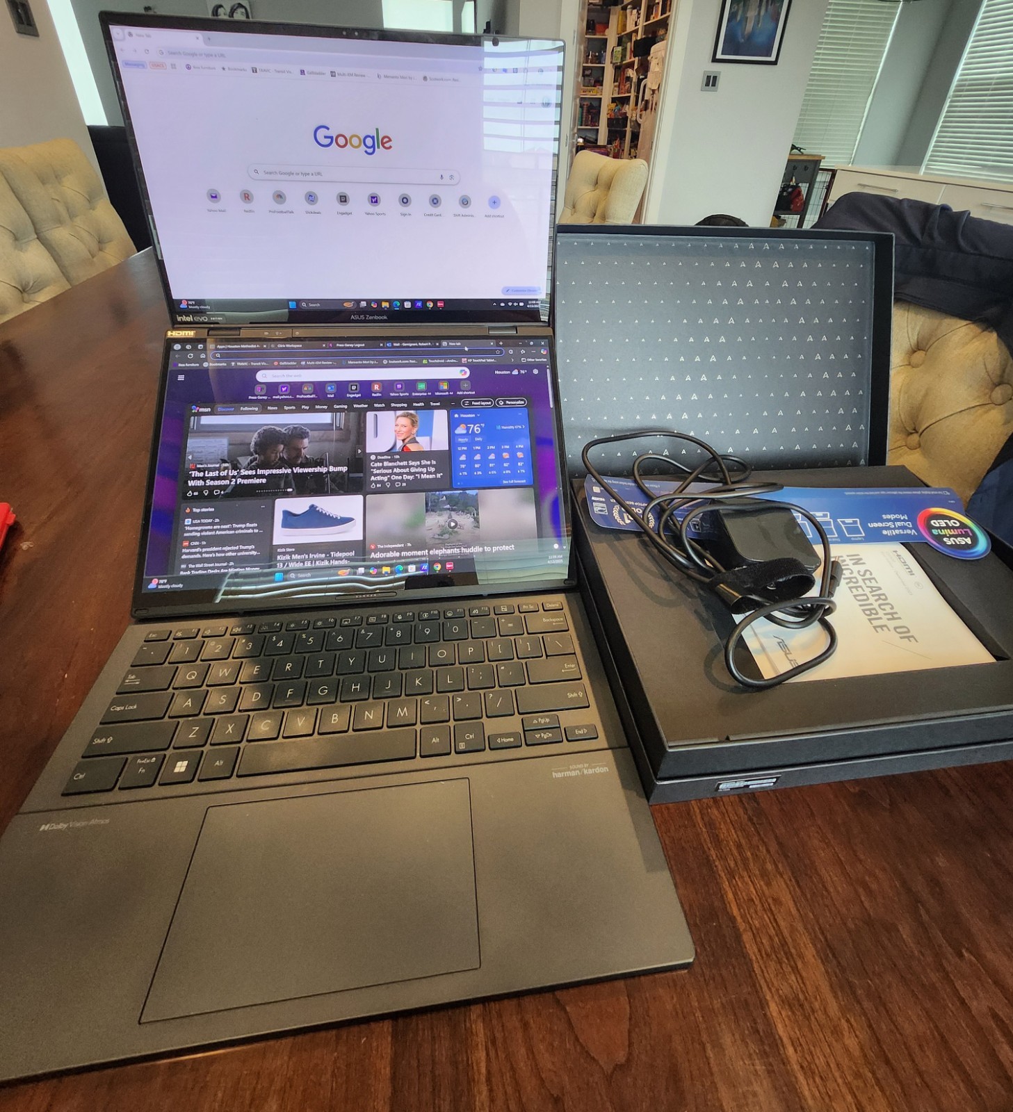 ASUS Zenbook duo ultra 9 with Keyboard, Stylus, Charger great condition UX8406MA