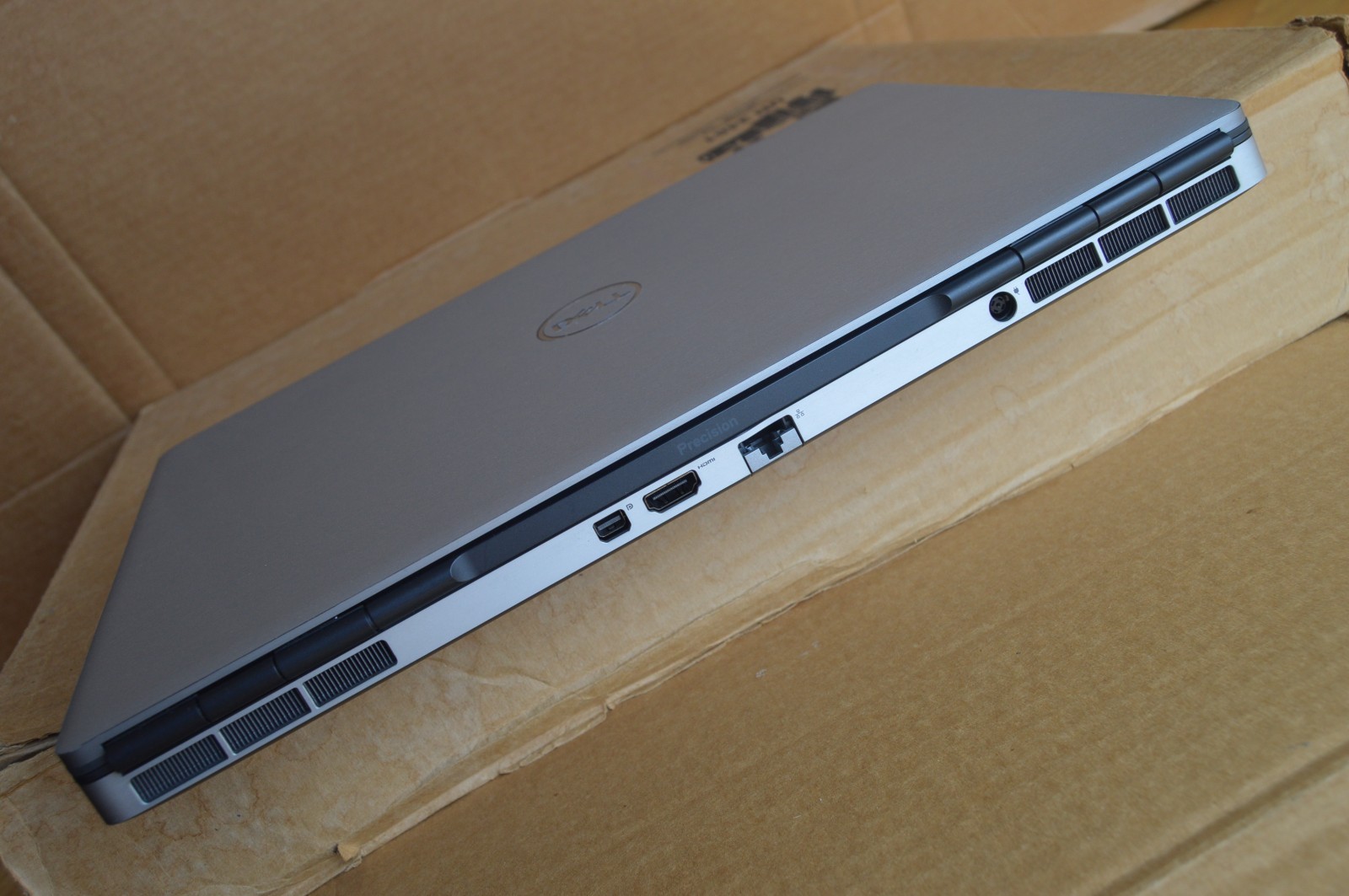 DELL PRECISION 7560 15.6″ FHD W-11855M 64GB RAM 2TB SSD RTX A3000 Backlit KB