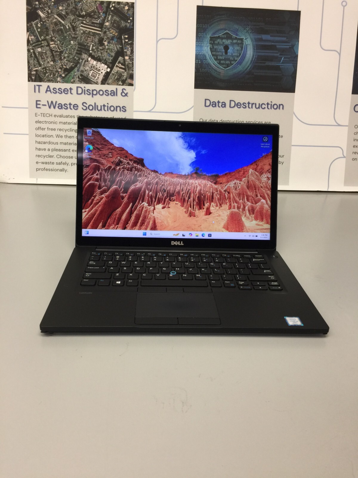 Dell Latitude 7480 14″Core i5 7th gen 2.60GHz 8GB 256GB SSD WIN 11 PRO TOUCH