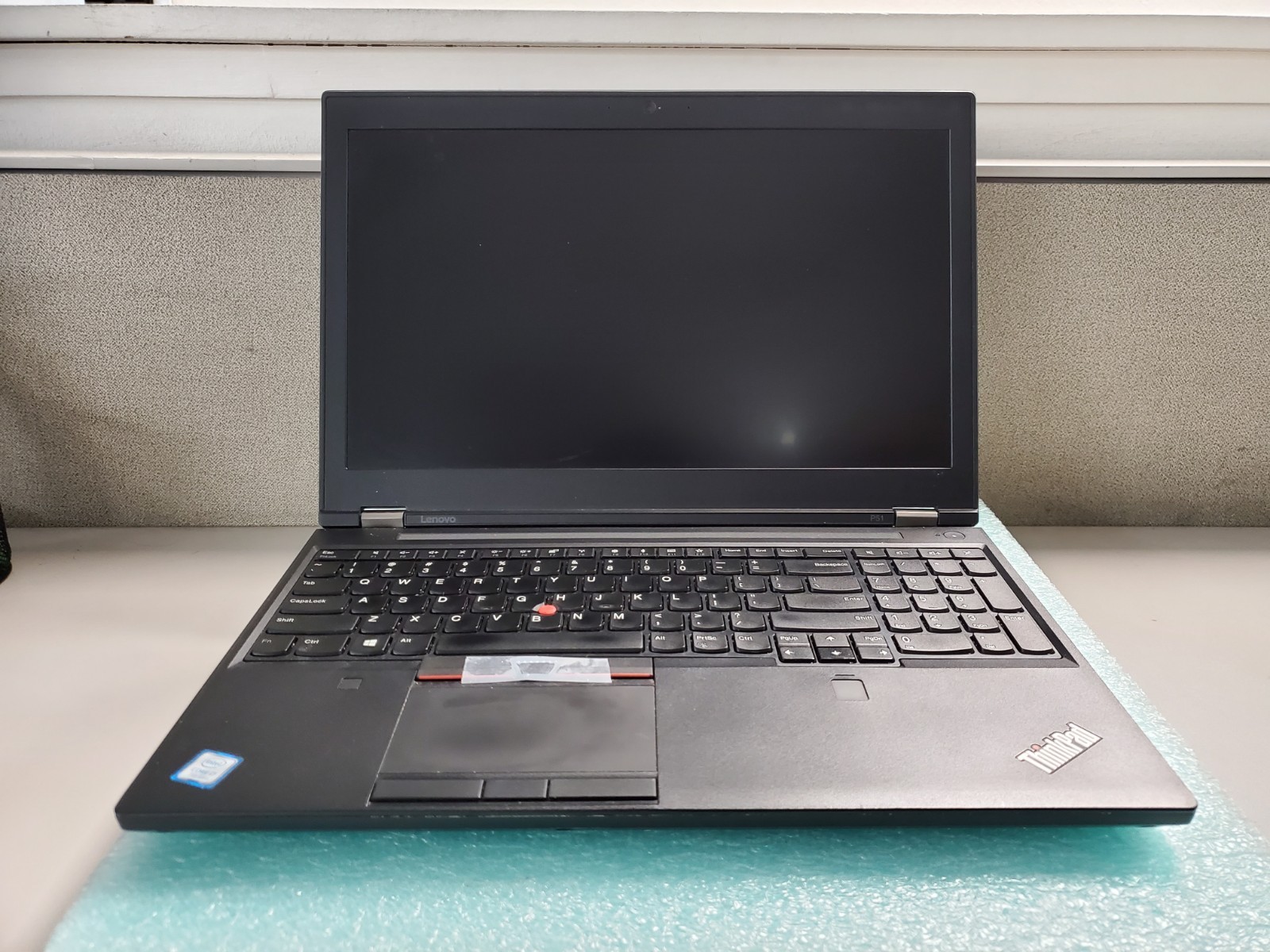 Lenovo ThinkPad P51 i7-7700HQ 8GB RAM No HD/ OS *BIOS/READ* | LP367