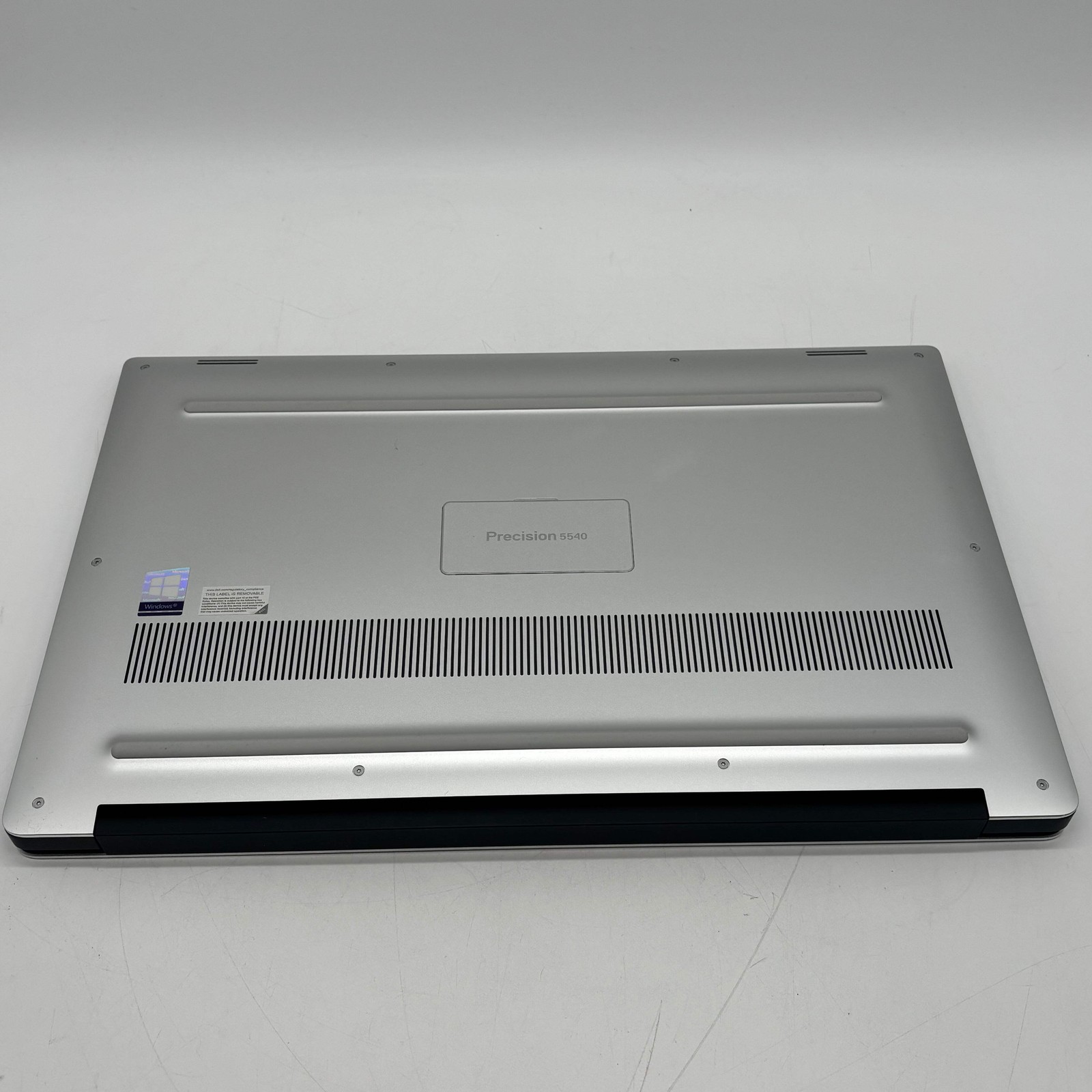 Dell Precision 5540 15.6″ i7-9850H 2.6GHz 16GB RAM 512GB SSD