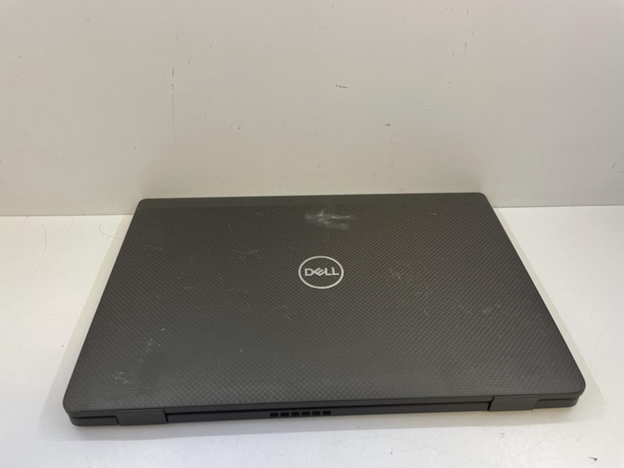 DELL LATITUDE 7420 Laptop w/ Intel Core i5-1135G7 2.40 GHZ + 8GB No HD/Battery