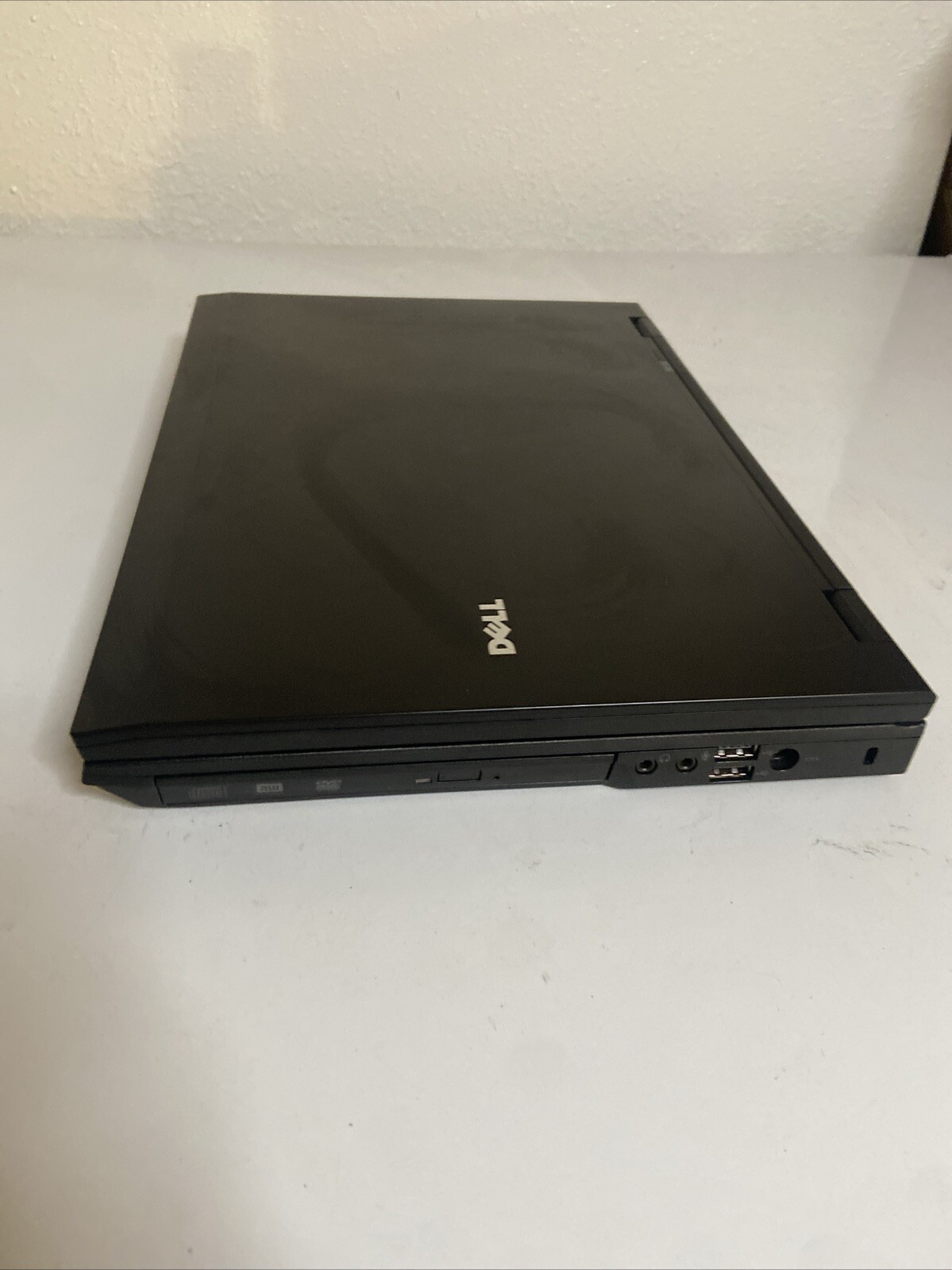 Dell Latitude E5400 Laptop Core 2 Duo CPU, 320 HD 3GB RAM Windows 10 Pro
