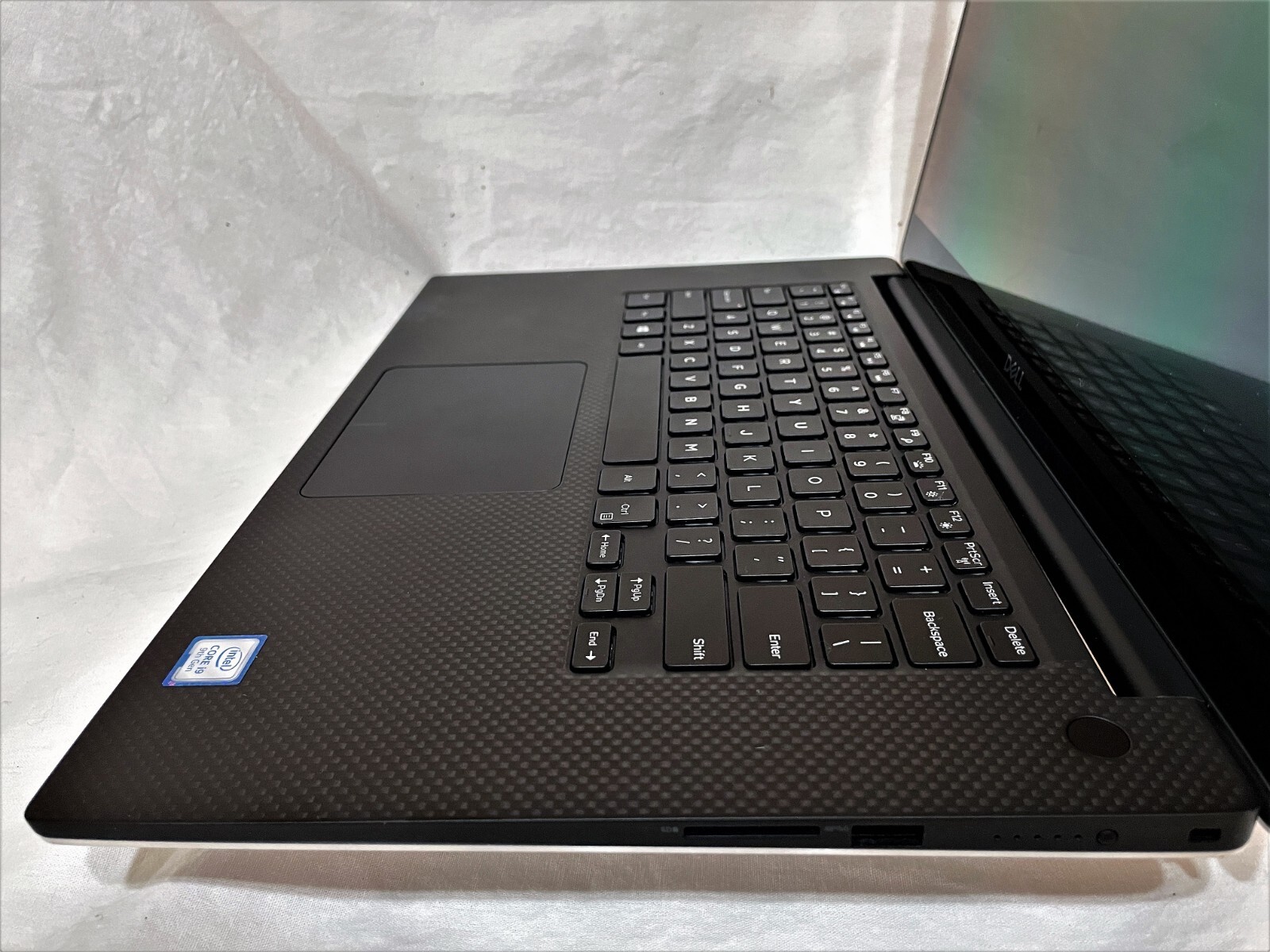 Dell XPS 15 7590 | i9-9980HK 2.4GHz | 4K UHD OLED | 64GB | 1TB