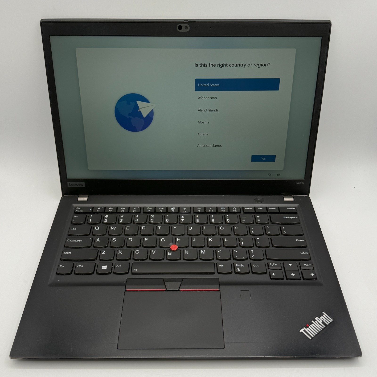 Lenovo ThinkPad T490s 14″ i7-8565U 16GB RAM 256GB SSD Win11 Pro Fingerprin Fair