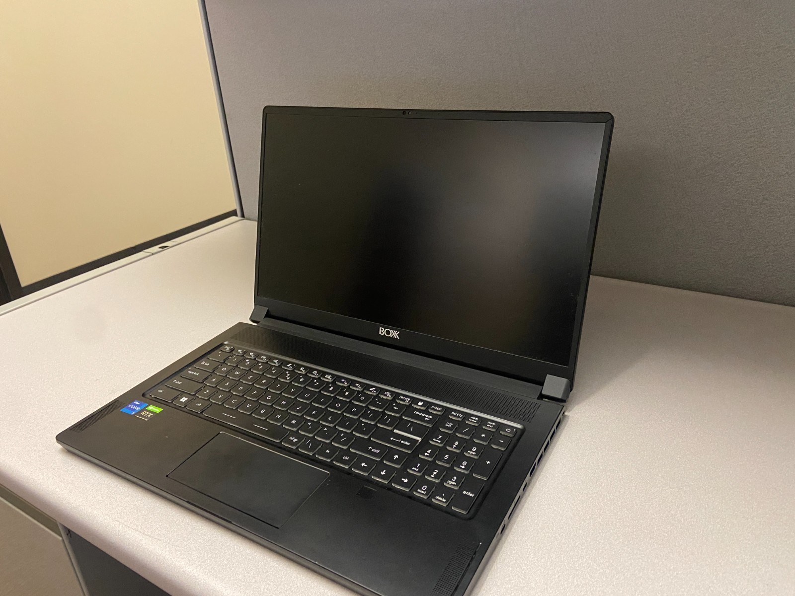 BOXX GoBOXX G2721 17″ i7-11800H 64GB RAM RTX A3000 No SSD As-Is