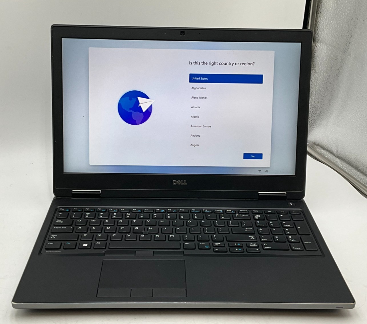 DELL Precision 7530 Xeon(R) E-2186M 32GB 1tb p3200 15.6″ LAPTOP 74938S2
