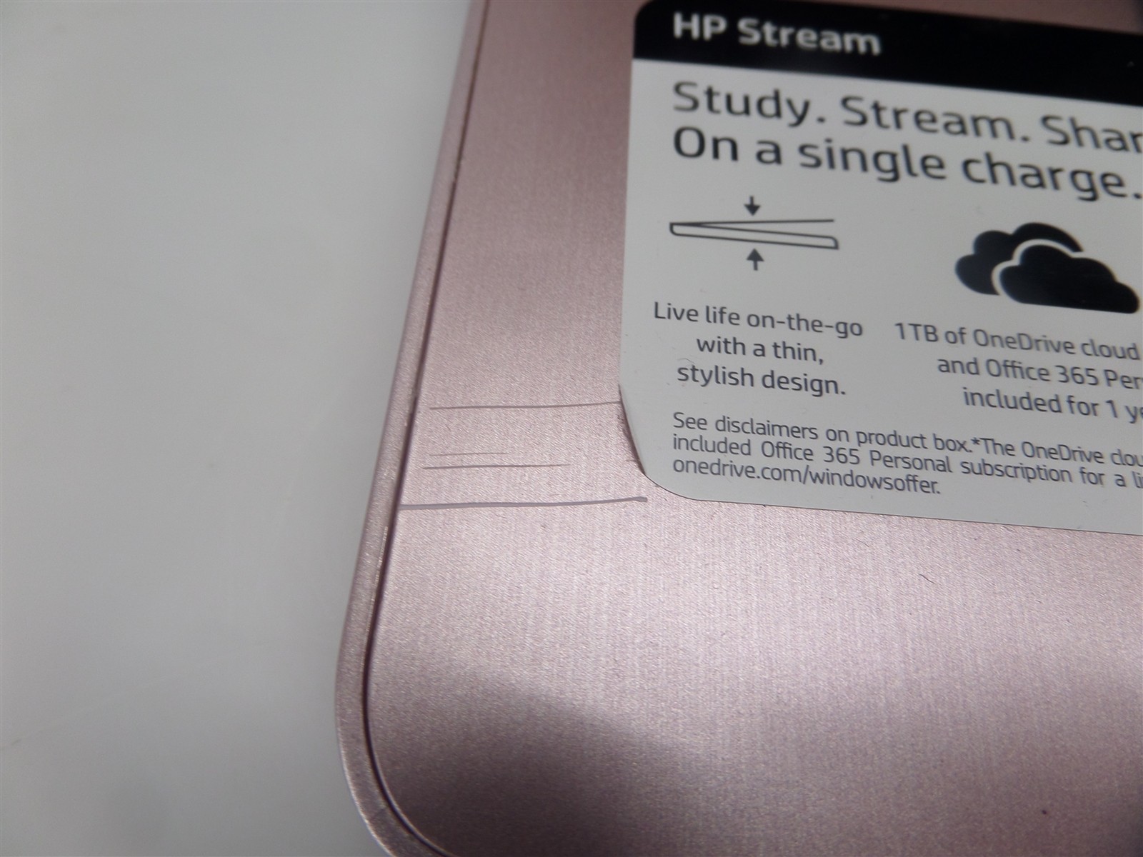 HP Stream 14-ds0040nr 14″ Laptop A4-9120e 1.5GHz CPU 4GB RAM 32GB eMMC Win10