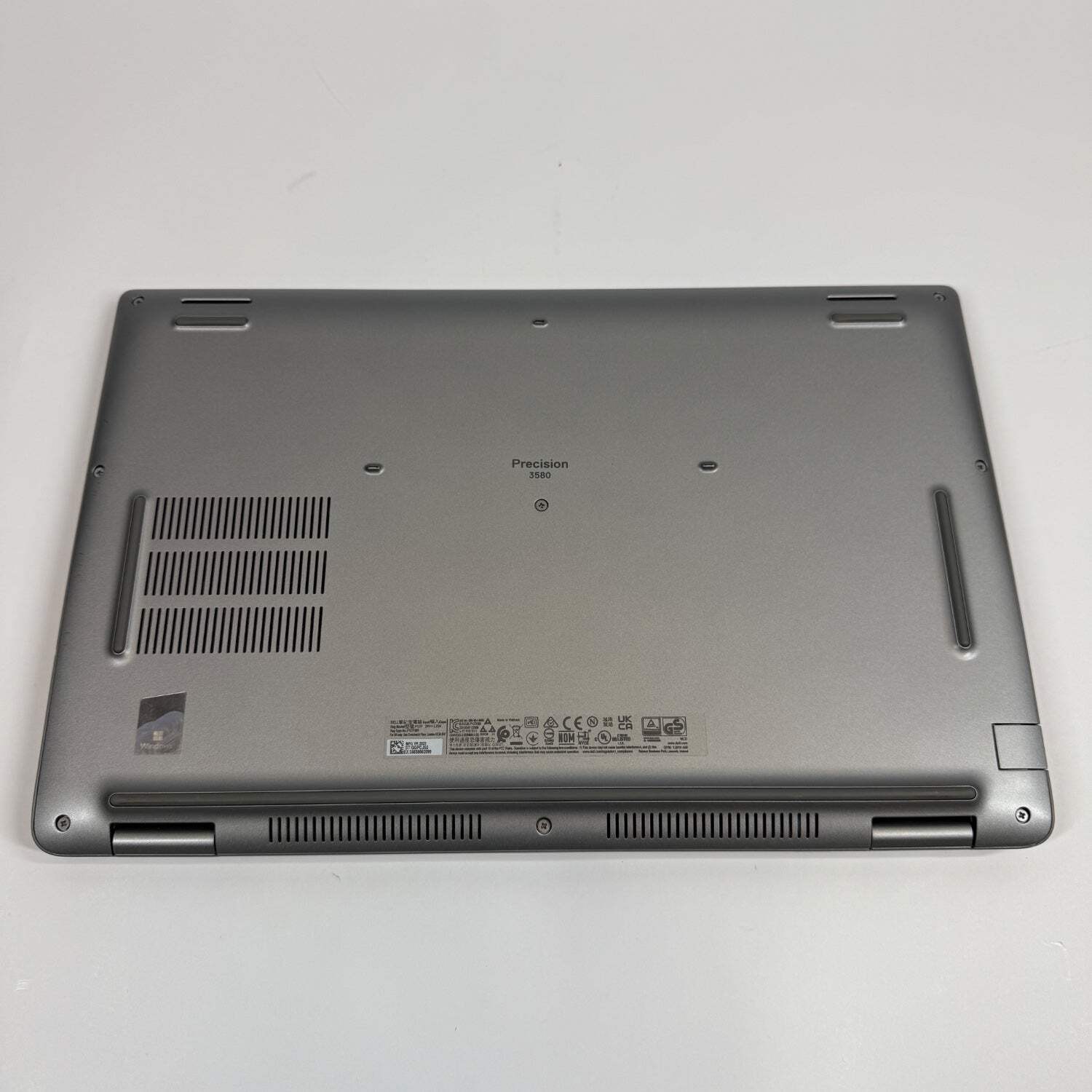 Dell Precision 3580 15.6″ i7-1355U 1.7GHz 16GB RAM 512GB SSD READ
