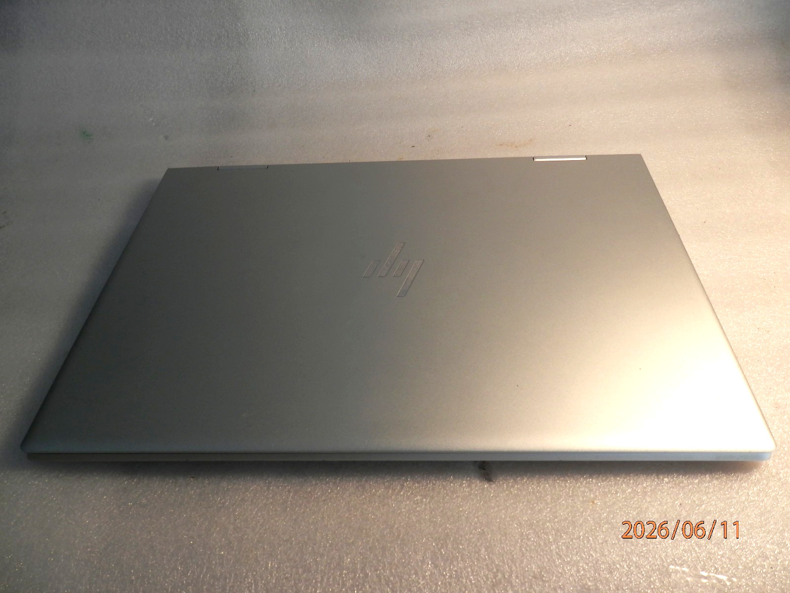 HP ENVY x360 15m-dr0012dx , Intel Core i7-8565U,512GB SSD 16GB RAM A/C Charger*