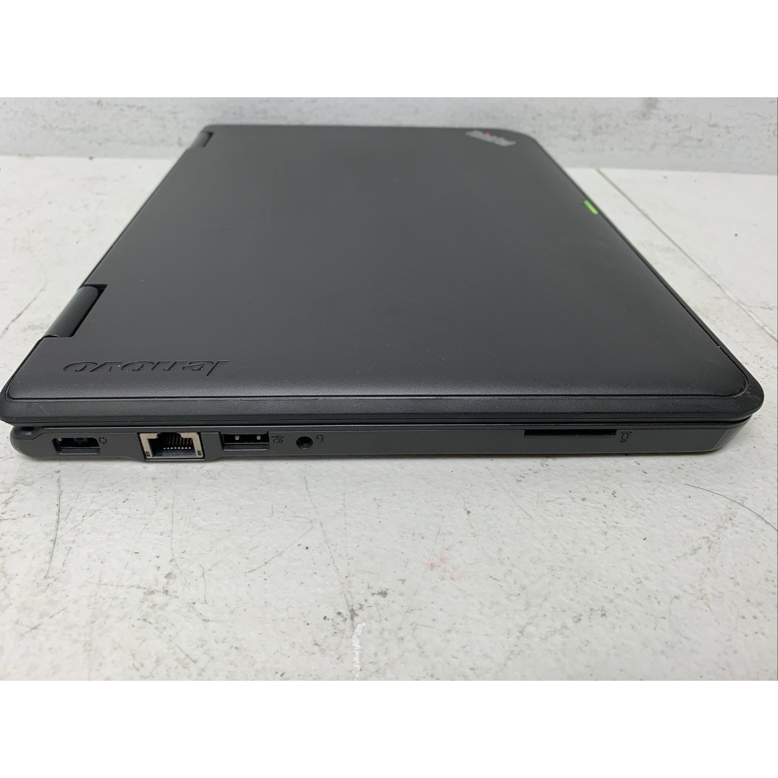 Lenovo ThinkPad 11E – AMD A4-6210 , 4GB RAM, 120gb SSD Wind 10 Pro Webcam