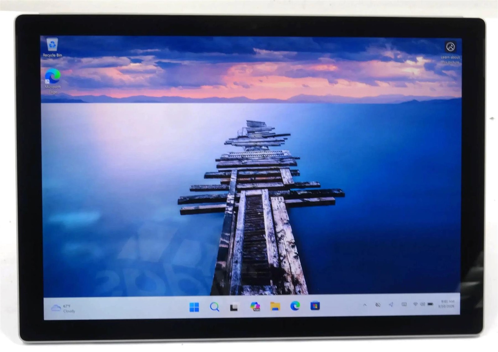 Microsoft Surface Pro 7 plus 1960 Core i5-1135G7 2.4GHz 8GB 128GB