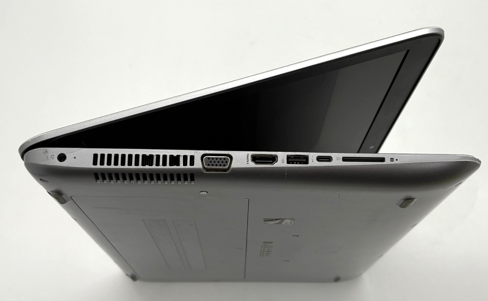 HP ProBook 470 G4 i7-7500U 17.3 256GB NVMe SSD 1TB HDD NVIDIA 930MX 16GB RAM W11